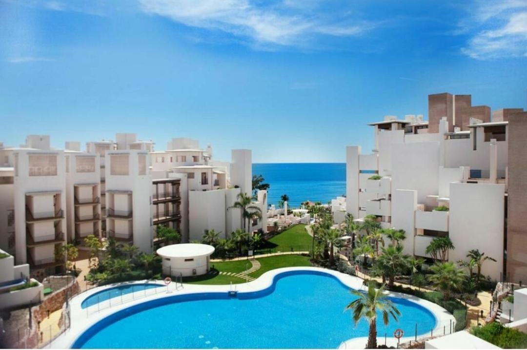 Apartamento De Lujo En Estepona Exterior foto